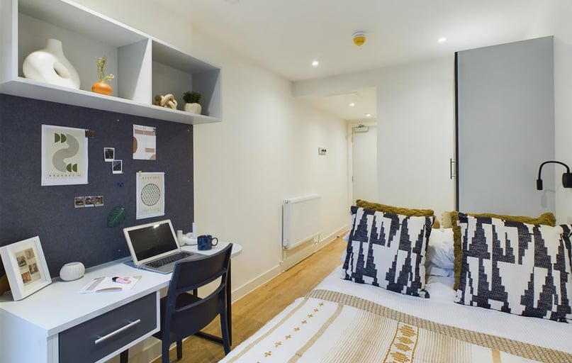 St James Boulevard, Newcastle Upon Tyne, Newcastle - Image 1